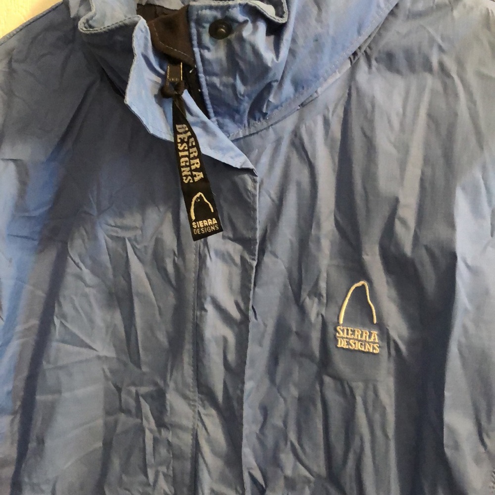 Retro Sierra Design rain coat - Picture 2 of 10